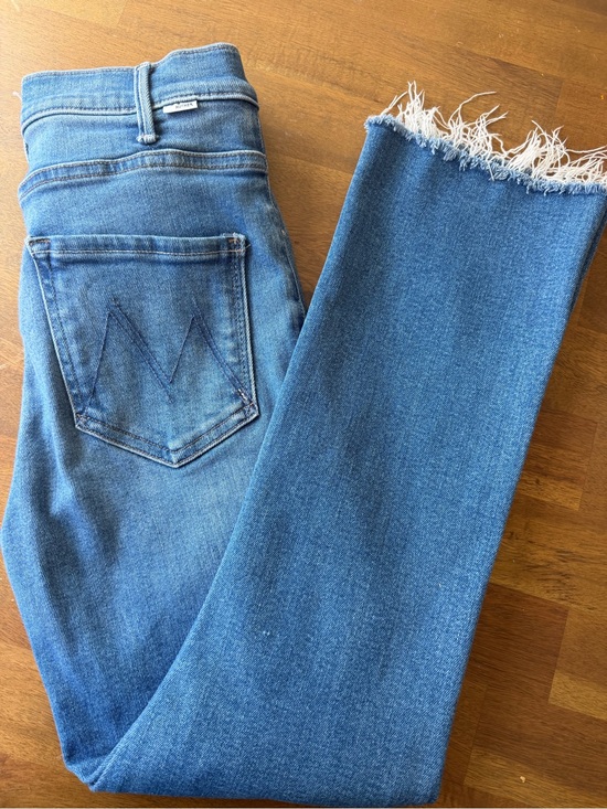 MOTHER Denim - MOTHER Light Blue Ankle Crop Jeans with Frayed Hem